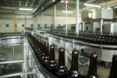 Die leistungsfähige Bierabfüllanlage der Lauterbacher Brauerei ist für die Zukunft gut aufgestellt.